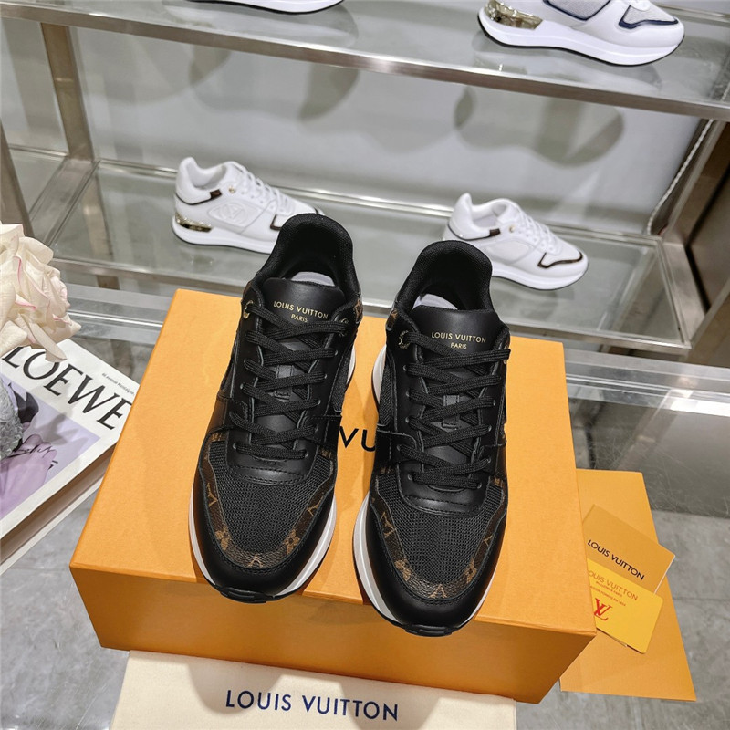 l0vis Vvtt0n lv run away sneakers in black