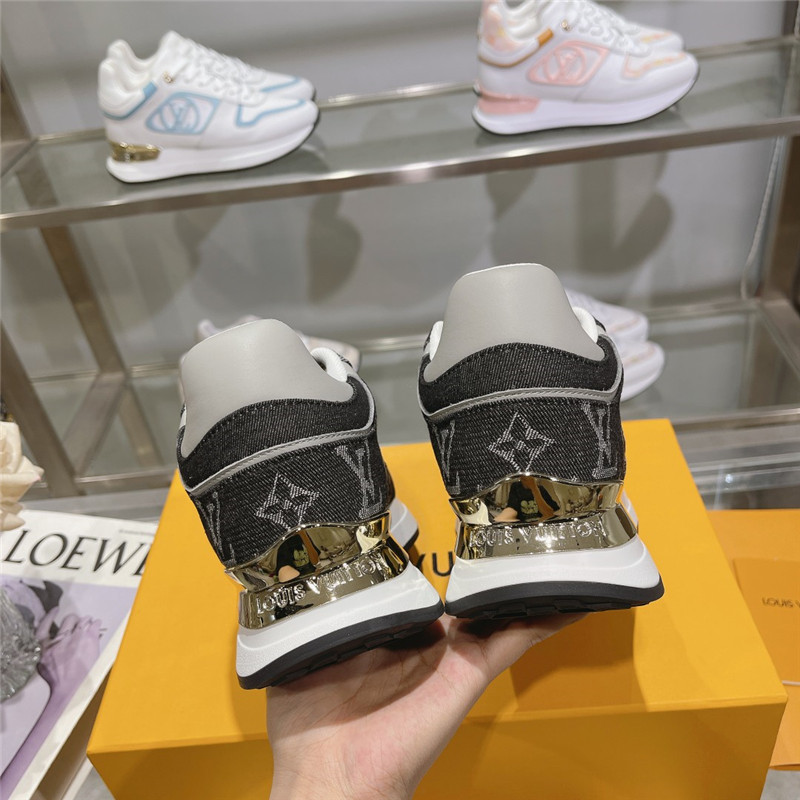 l0vis Vvtt0n lv logo run away sneakers for women