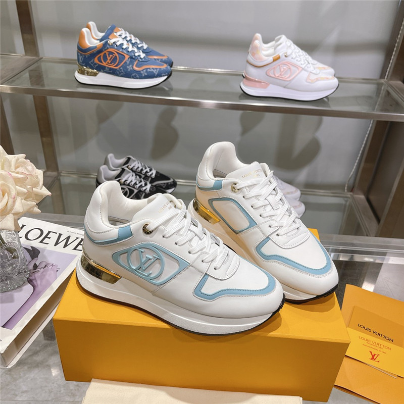 l0vis Vvtt0n lv run away sneakers in light blue