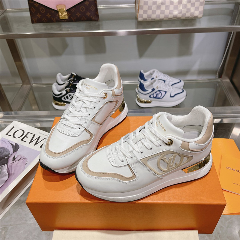 l0vis Vvtt0n lv run away sneakers in gold