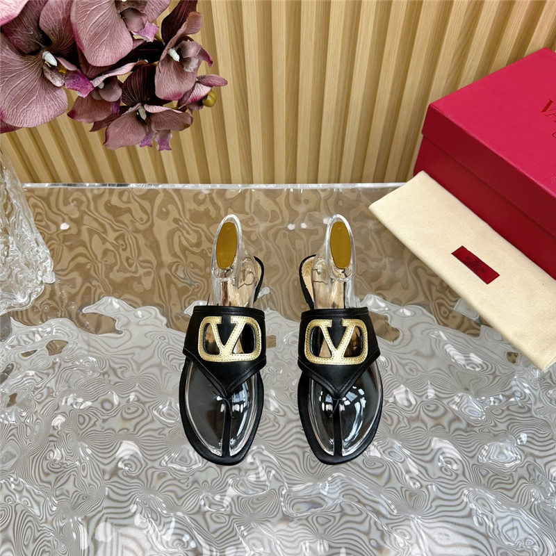 va1e*ntin0 hollow logo slippers Marg*e1a replica shoes