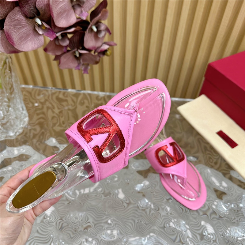 va1e*ntin0 hollow logo slippers Marg*e1a replica shoes