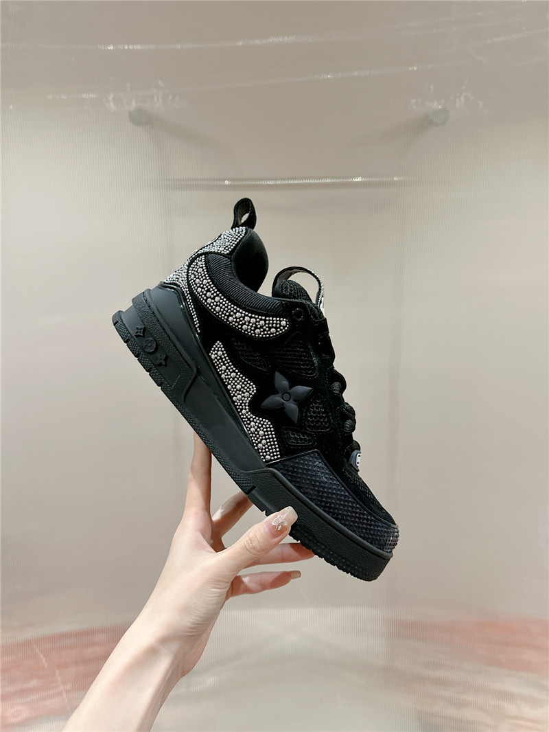 l0vis Vvtt0n lv skate trainers