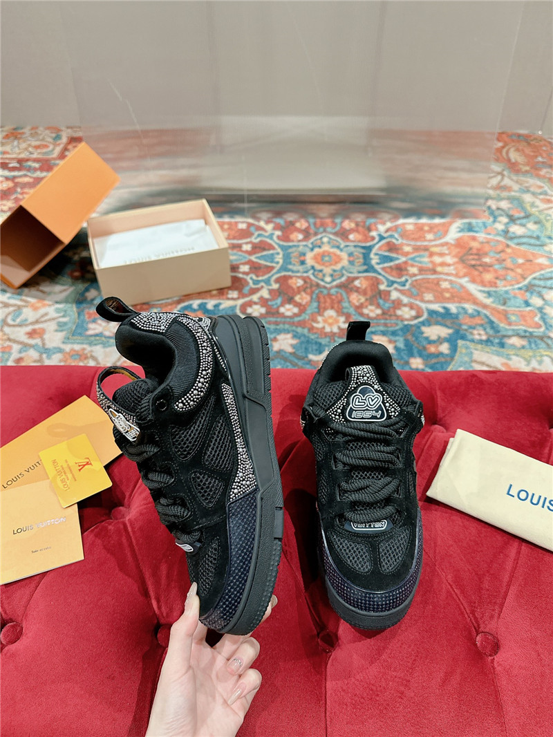 l0vis Vvtt0n lv skate trainers