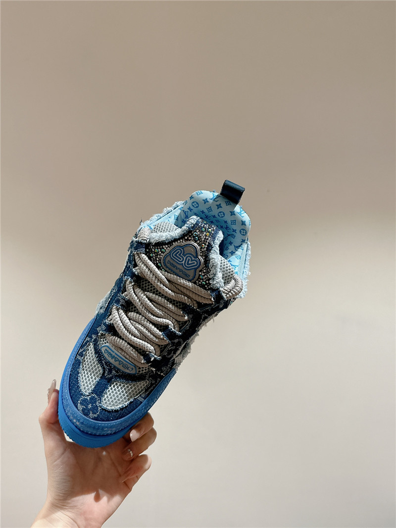 l0vis Vvtt0n lv skate trainers in blue
