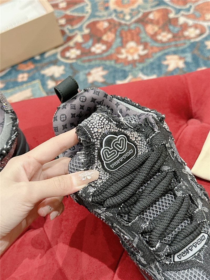 luxury l0vis vvtt0n lv D1am0nd skate trainers