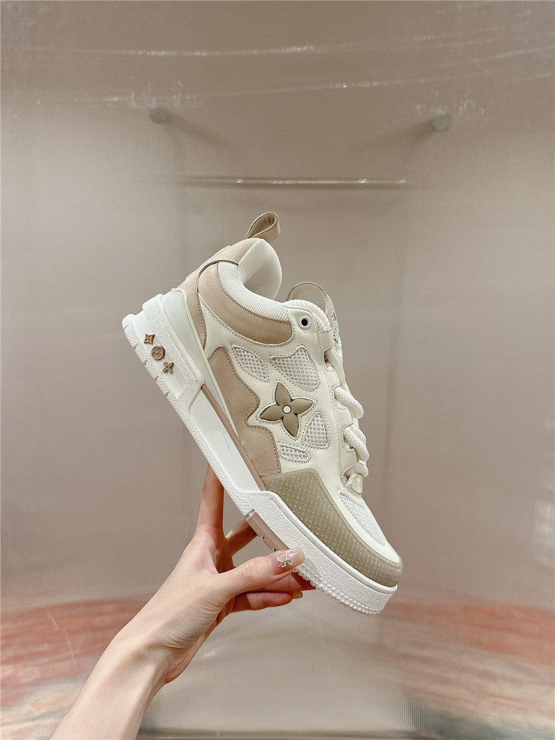 l0vis Vvtt0n lv women¡¯s beige skate trainers