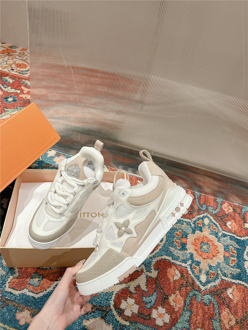 l0vis Vvtt0n lv women¡¯s beige skate trainers