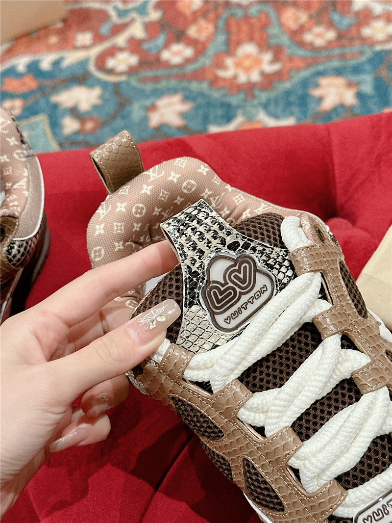 l0vis Vvtt0n lv women¡¯s brown skate trainers