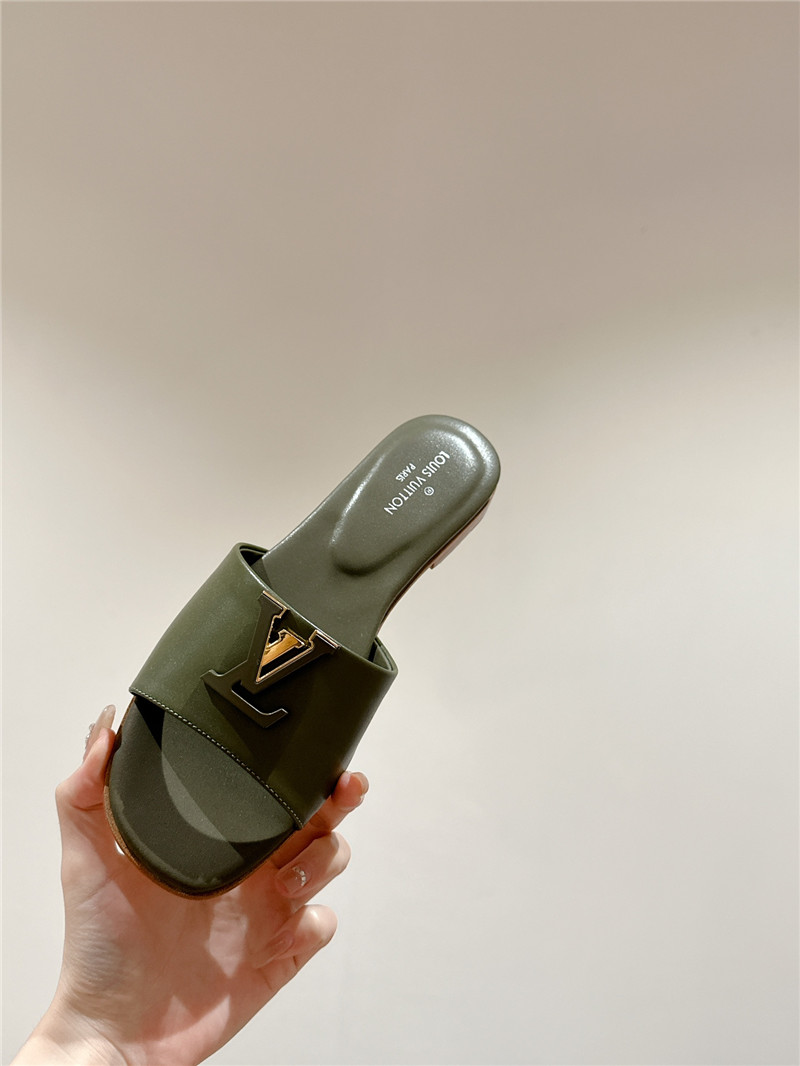 l0vis Vvtt0n lv flat sandals best replica shoes website