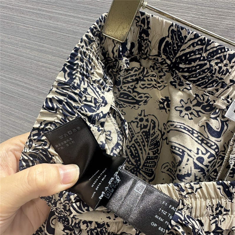 L0r0 P1ana oil painting flowers mulberry silk shorts replica clothes