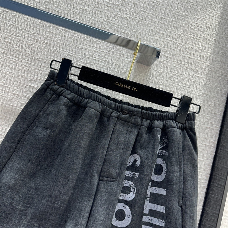 l0vis Vvtt0n lv printed logo sports suit replica clothes