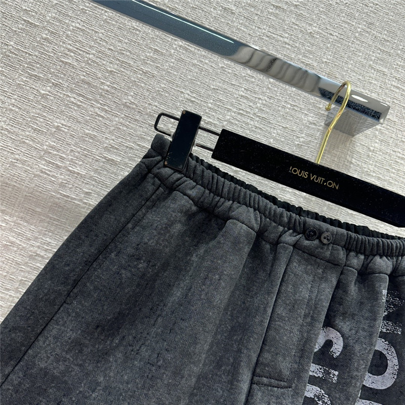 l0vis Vvtt0n lv printed logo sports suit replica clothes