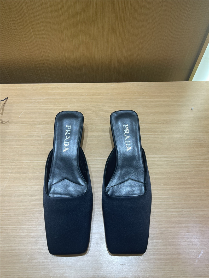 Pra*a genuine leather injection logo and semi-trail replica shoes