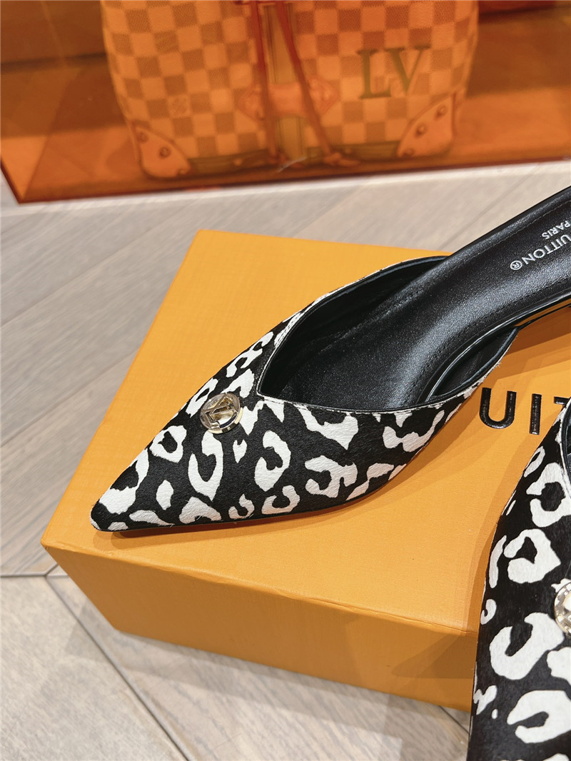 l0vis Vvtt0n lv pointed toe high heel sandals replica shoes