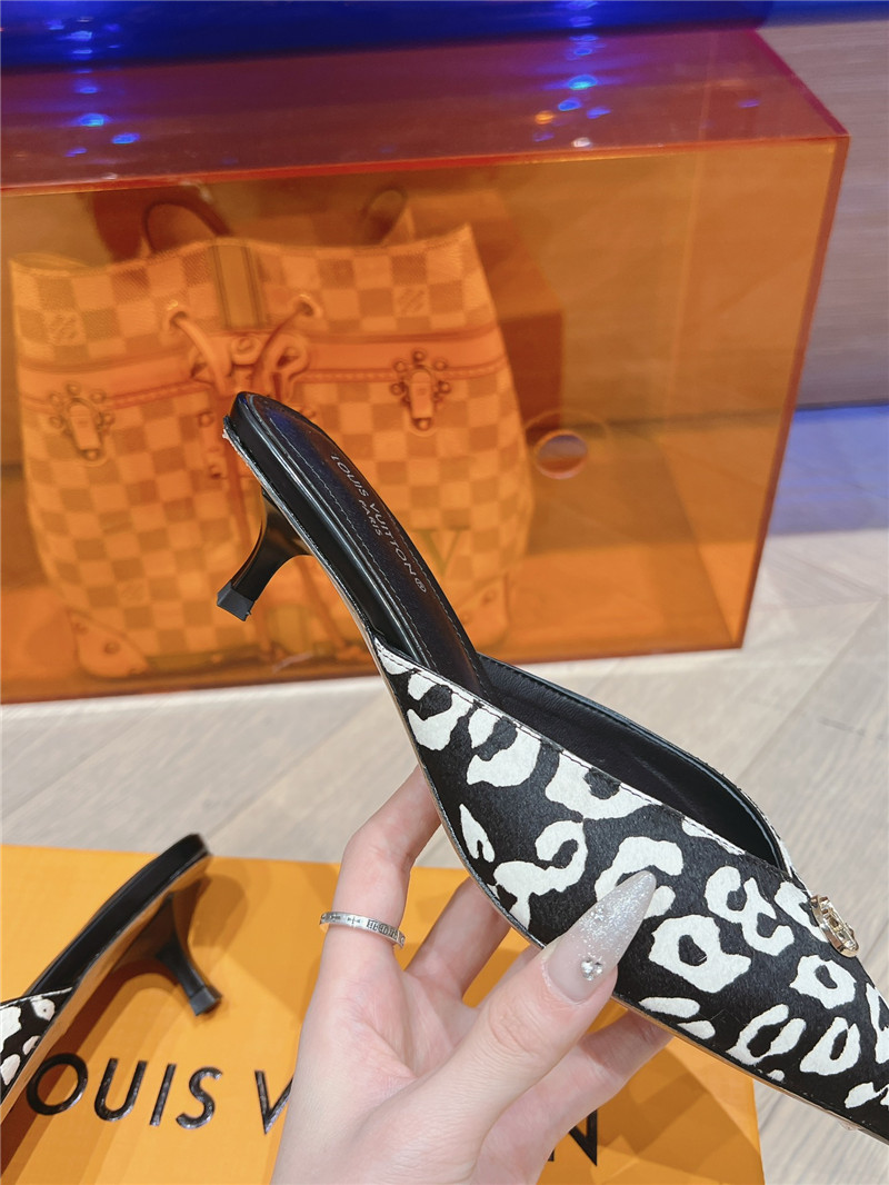 l0vis Vvtt0n lv pointed toe high heel sandals replica shoes