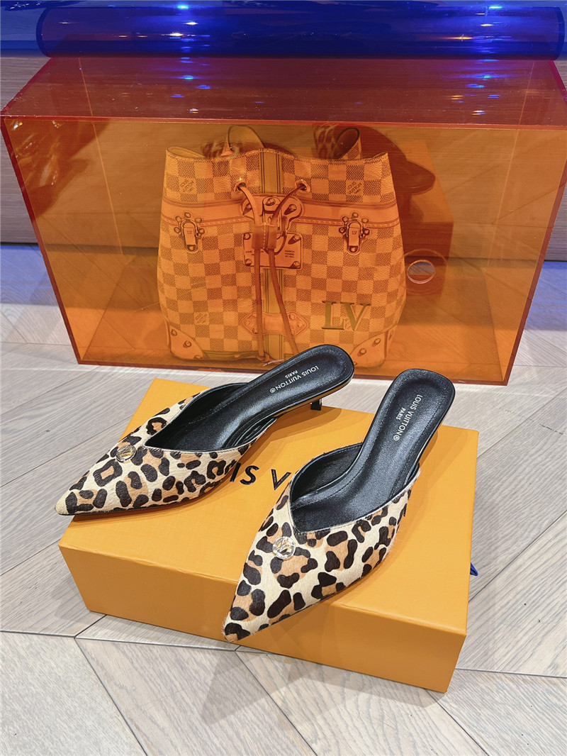 l0vis Vvtt0n lv pointed toe high heel sandals replica shoes