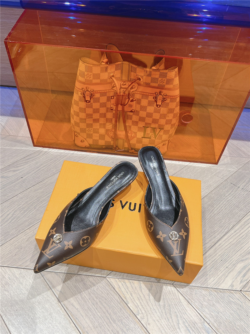 l0vis Vvtt0n lv pointed toe high heel sandals replica shoes