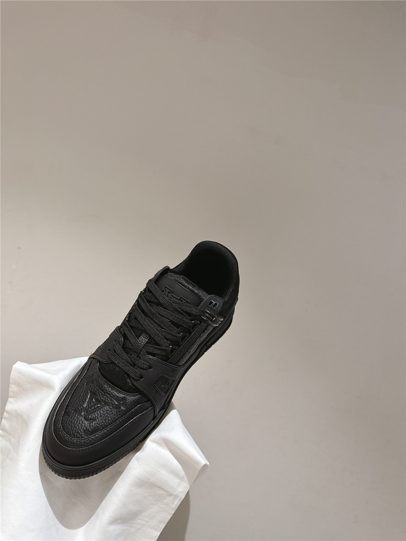 l0vis Vvtt0n lv trainer women¡¯s sneakers in black