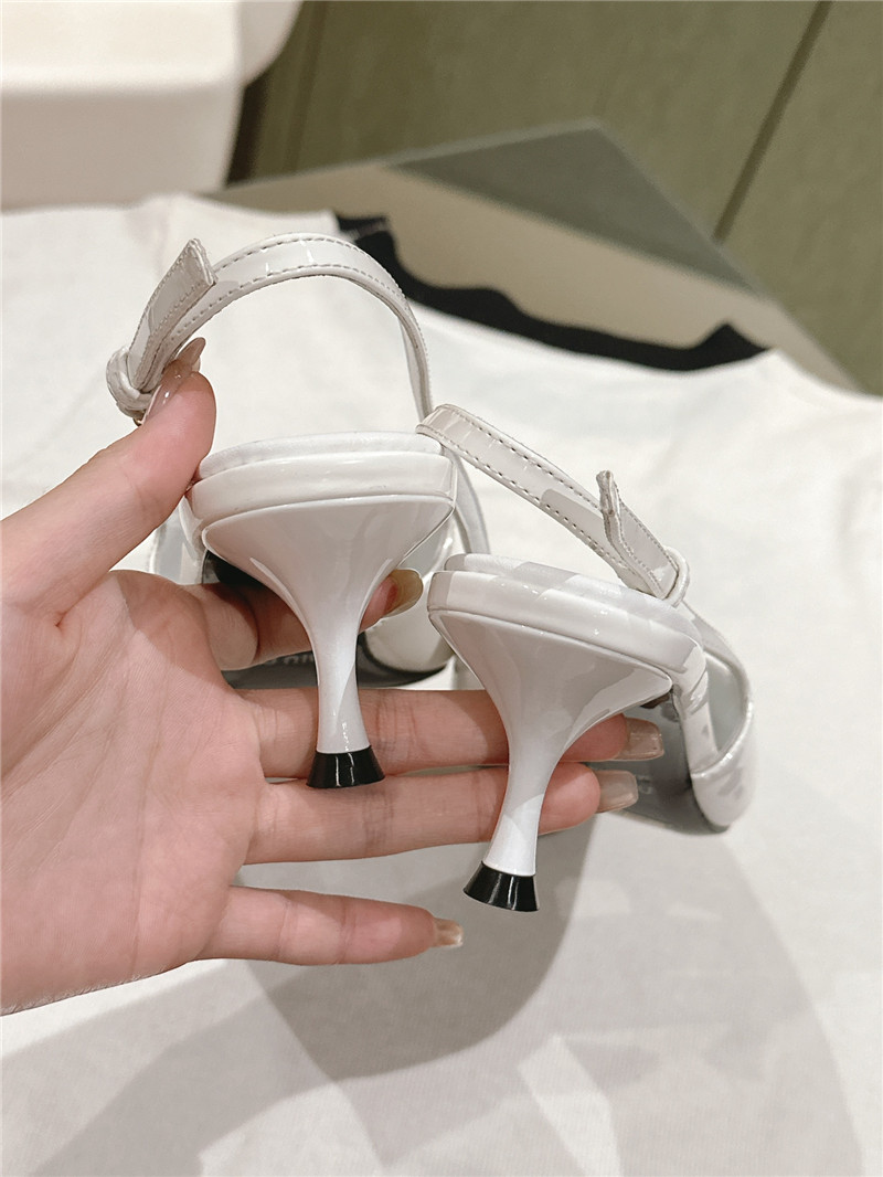 m1um1u new hollow sandals Marg*e1a replica shoes