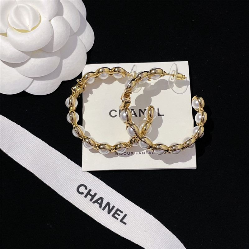 Ch**el small fragrant earrings