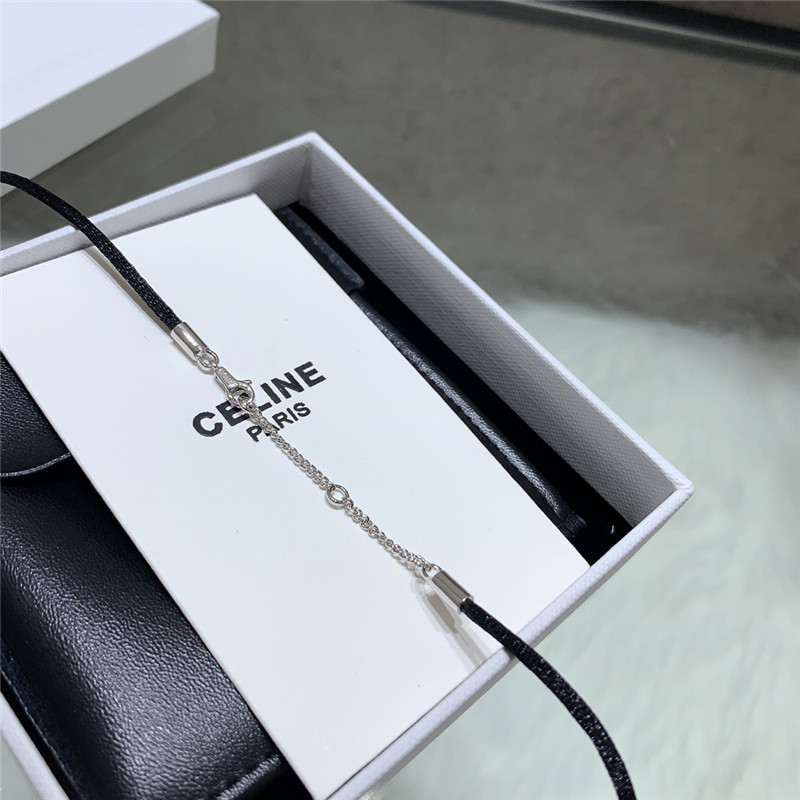Ce1i*e love arc de triomphe necklace