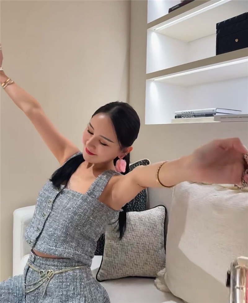 Ch**el maomao Ch**el earrings