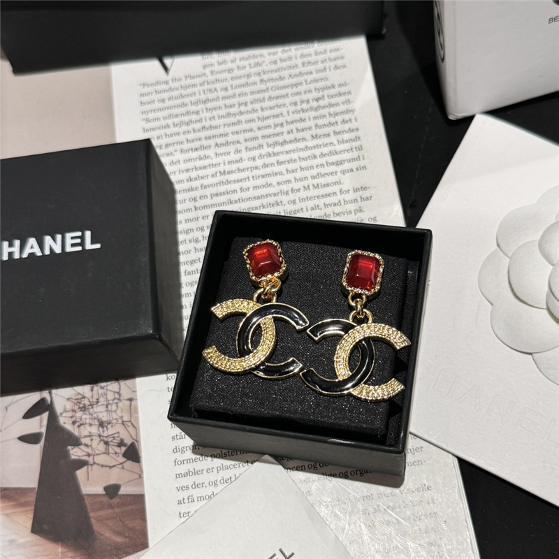 ch**el red D1am0nd gold edge lava earrings