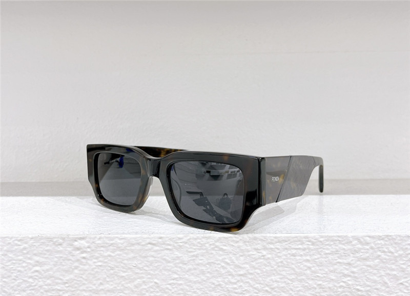 fendi Diagonal sunglasses
