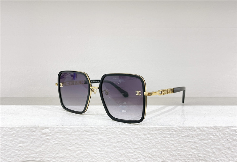 Ch**el fashionable sunglasses
