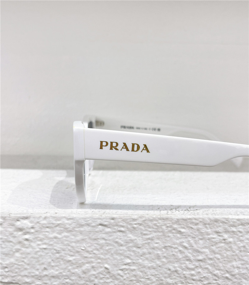 Pra*a new cat eye sunglasses