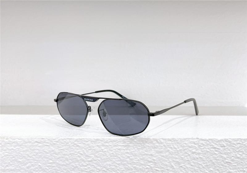 Ba1en*iaga stylish and cool sunglasses