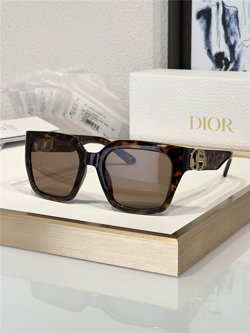 D10r 30montaigne s8u 95m0 sunglasses
