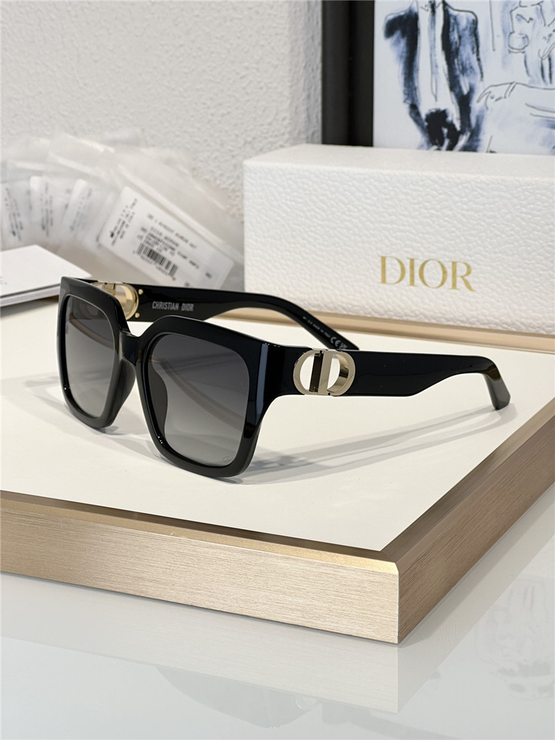 D10r 30montaigne s8u 95m0 sunglasses