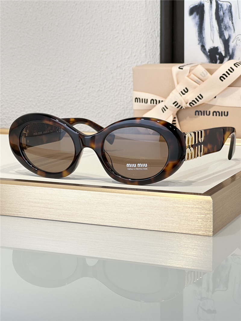 M1um1u oval sunglasses