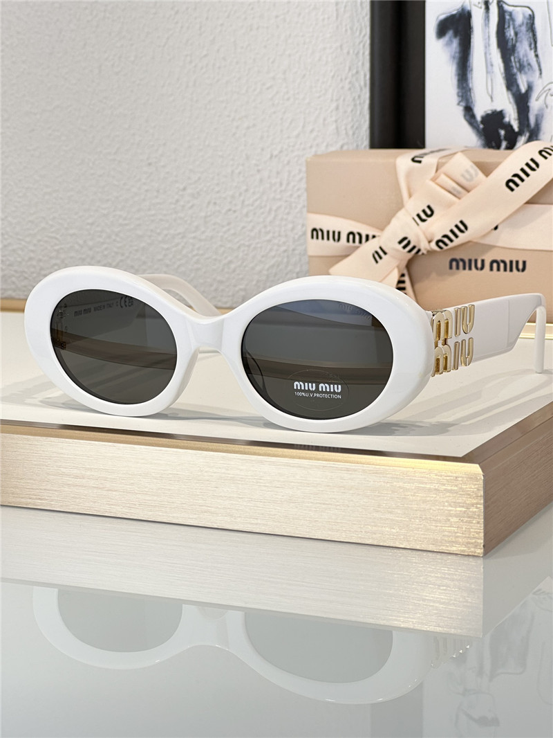 M1um1u oval sunglasses