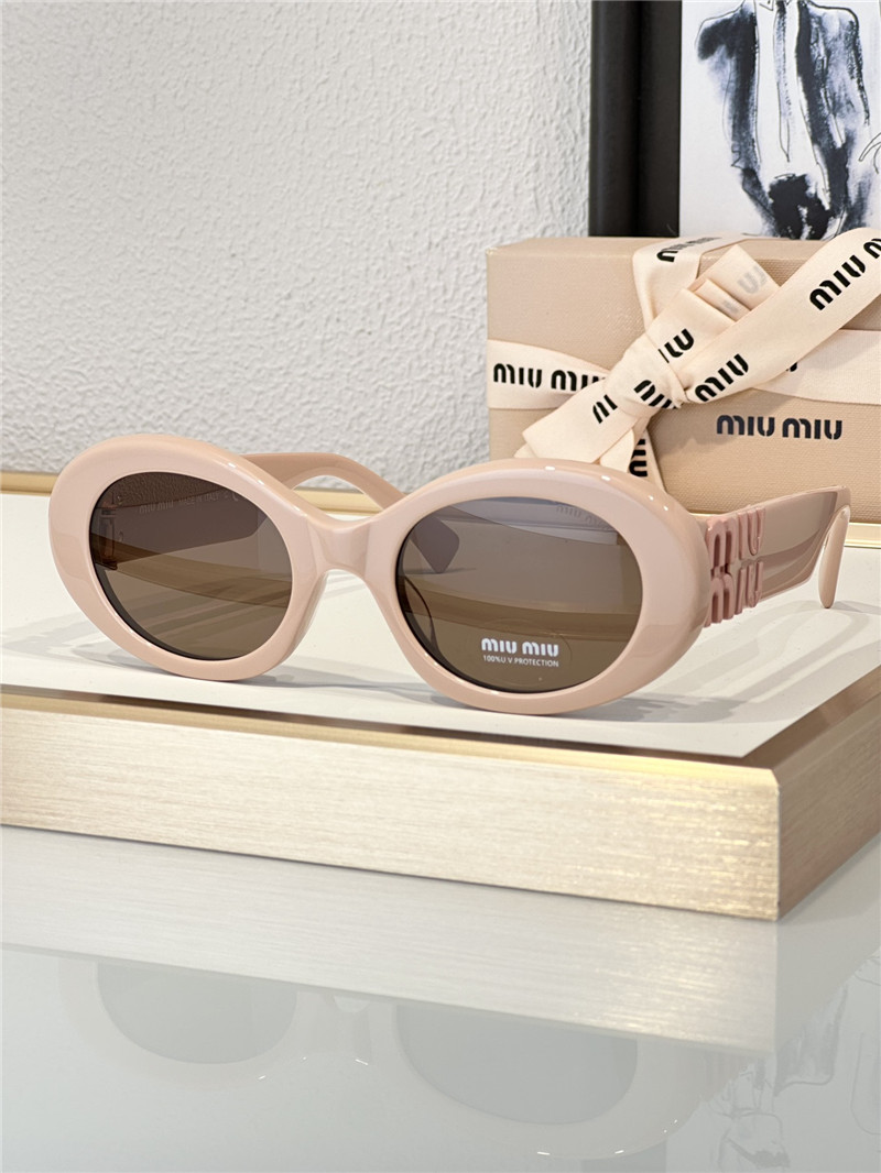 M1um1u oval sunglasses