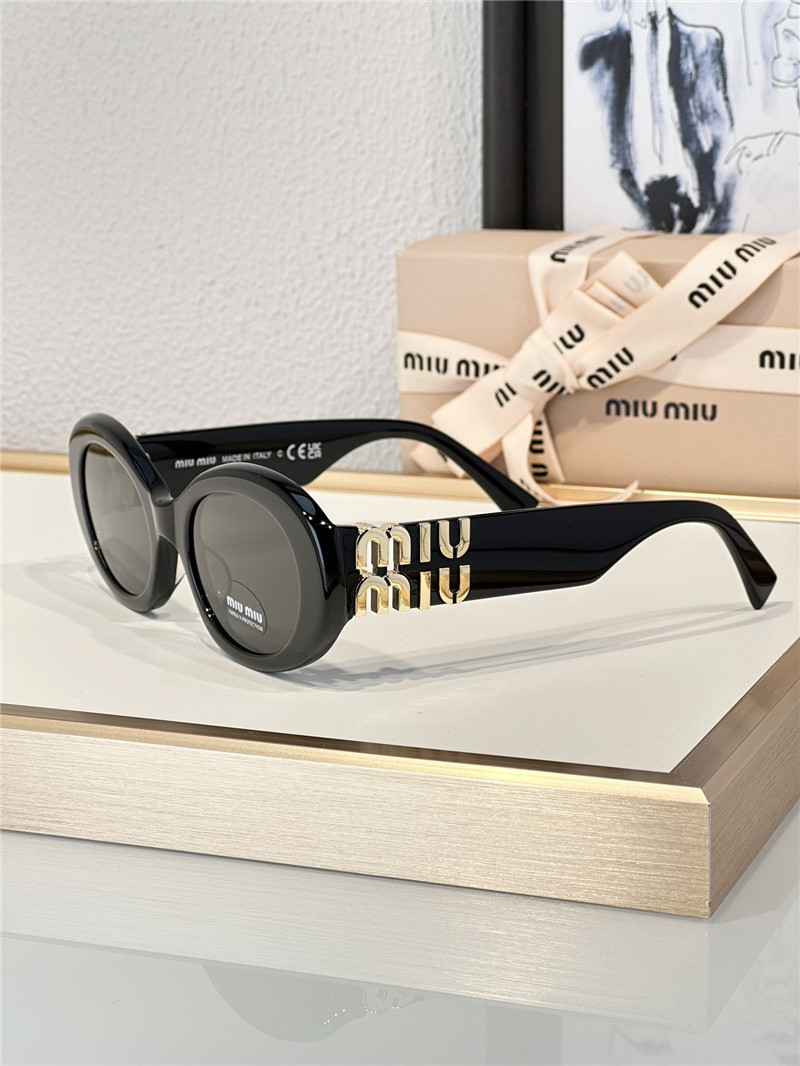 M1um1u oval sunglasses