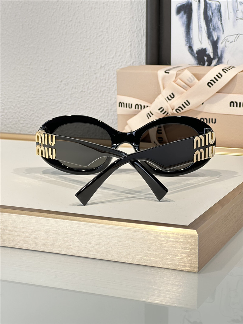 M1um1u oval sunglasses