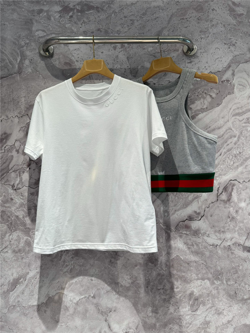 Gucci white t-shirt with embroidered neckline replicas clothes