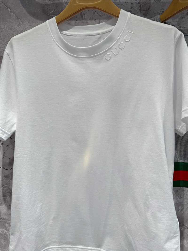 Gucci white t-shirt with embroidered neckline replicas clothes