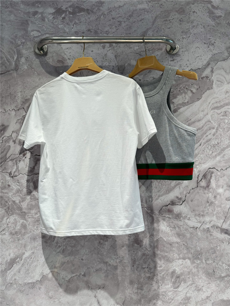 Gucci white t-shirt with embroidered neckline replicas clothes