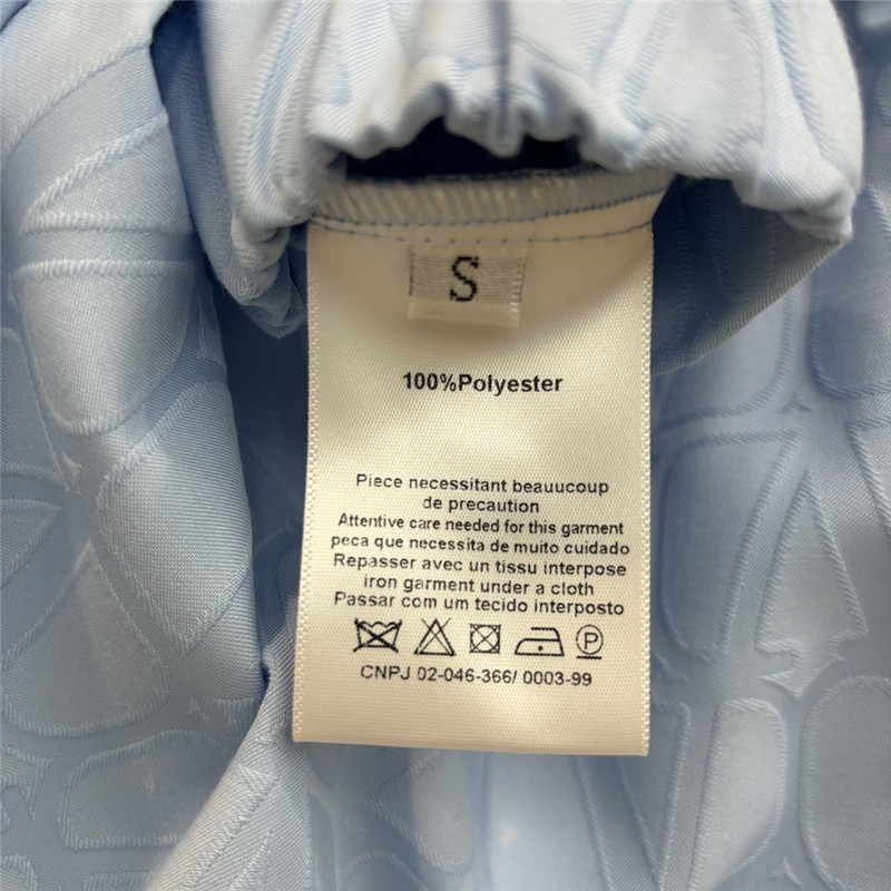 Va1e*ntin0 embroidered letter a line shorts replica clothing sites