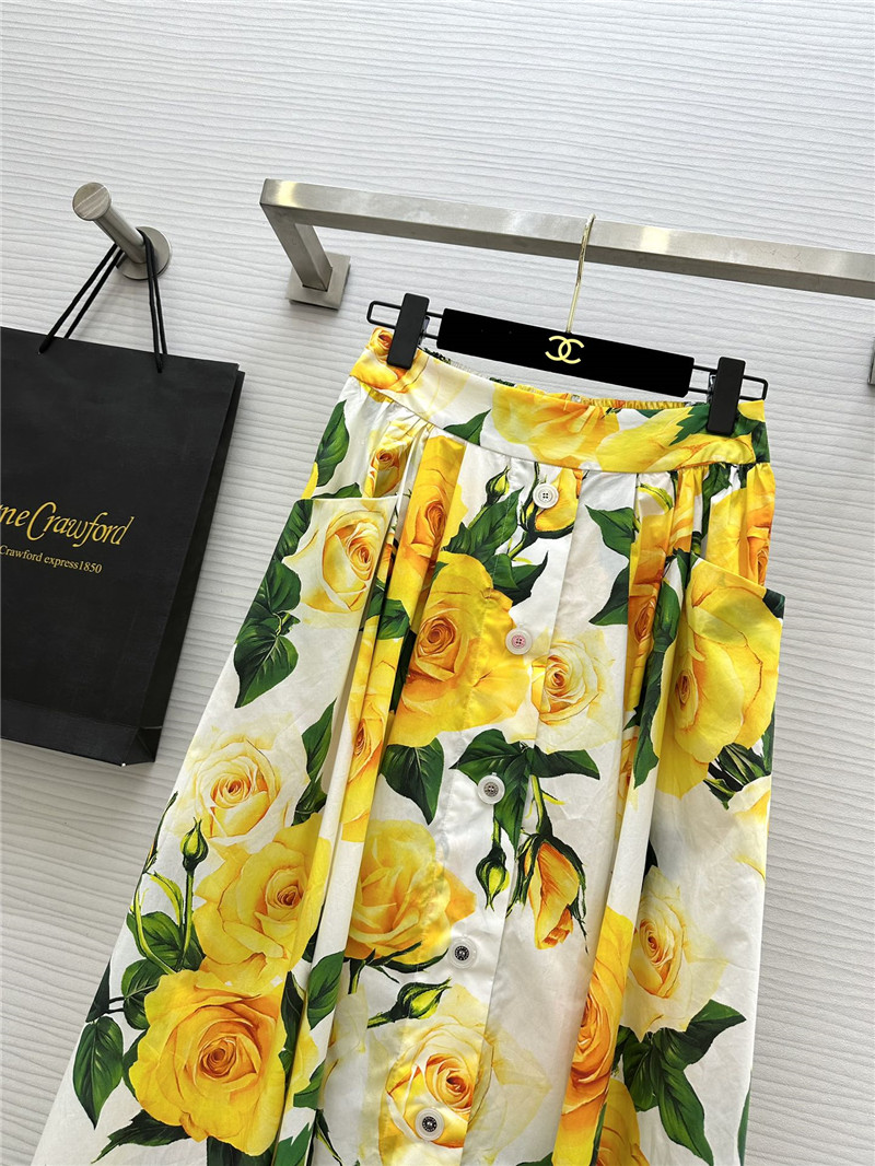 Dolce & Gabbana d&g rose skirt replica clothes