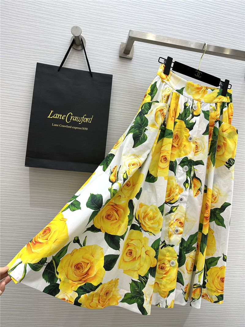 Dolce & Gabbana d&g rose skirt replica clothes