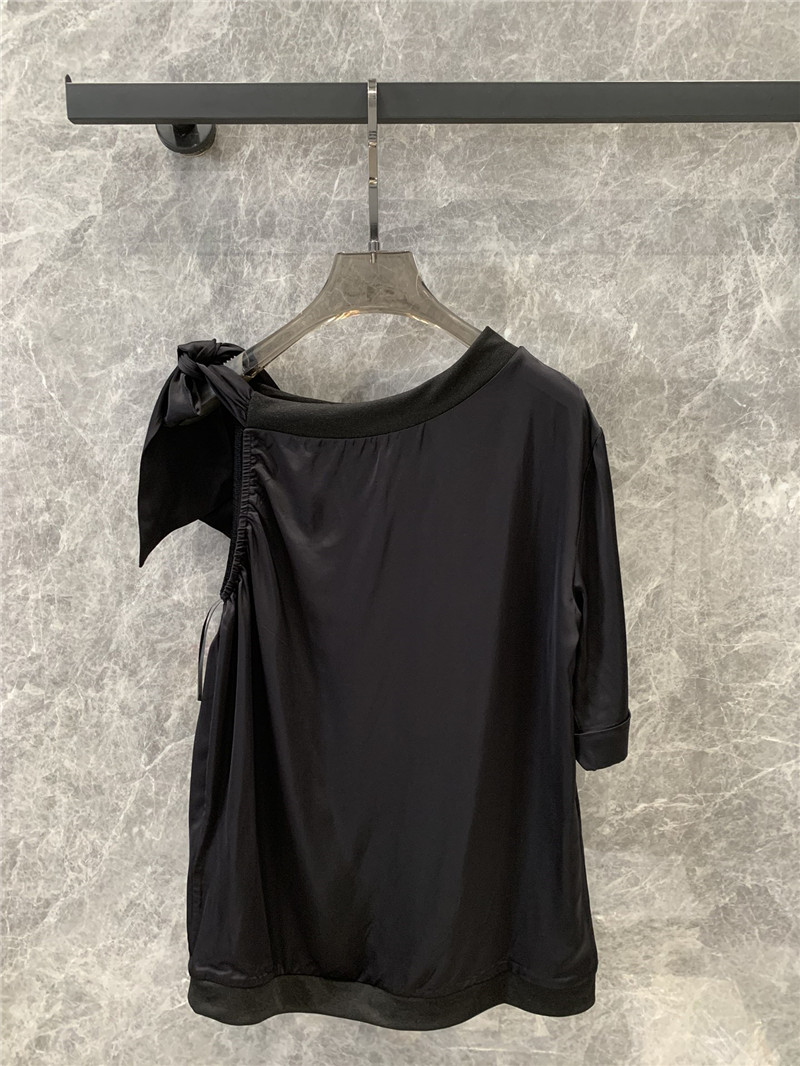 Ch**el round neck single sleeve top replica designer clothes