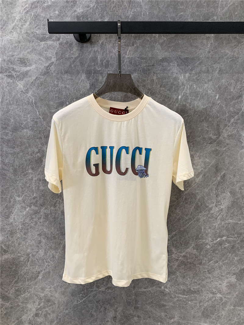 Gucci round neck short sleeve t-shirt cheap replica designer clothes
