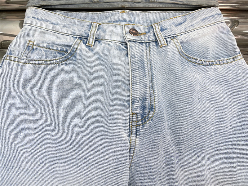 The R0w ripped jeans replica d&g clothing