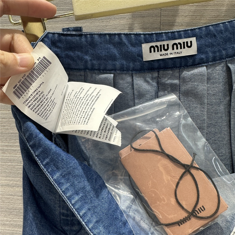 M1um1u denim low waist pleated midi skirt replica clothes