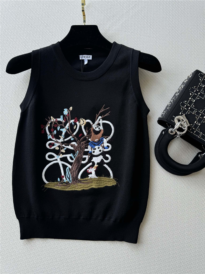 L0ew* heavy industry embroidery pattern t-shirt replicas clothes